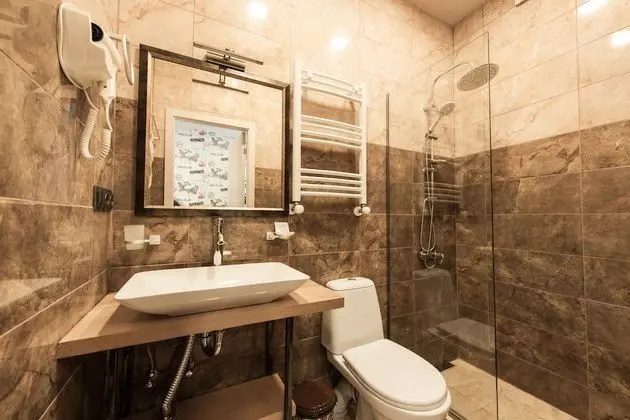 Standard Tek Büyük Yataklı Oda