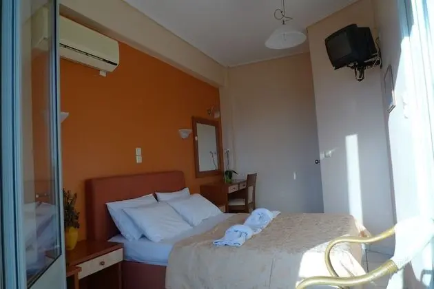 Tek Büyük veya İki Ayrı Yataklı Oda, Balkon, Deniz Manzaralı