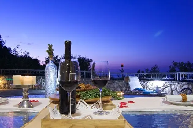 Villa, Kişiye Özel Havuzlu, Deniz Manzaralı