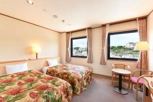 İki Ayrı Yataklı Oda, Sigara İçilmez