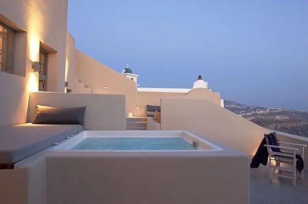 Cave House with Private Jacuzzi