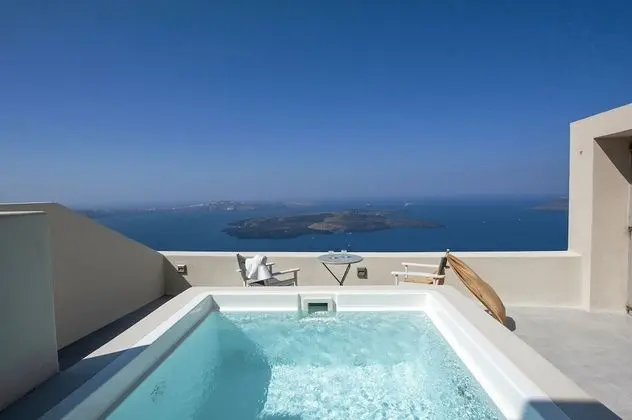 Cave House with Private Jacuzzi