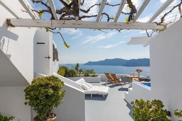 Honeymoon Suite, Caldera View (The Winemaker House)