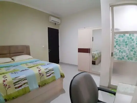 Basic Tek Büyük veya İki Ayrı Yataklı Oda, Özel Banyo