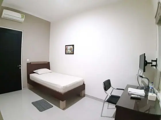 Tek Kişilik Oda, Ortak Banyo