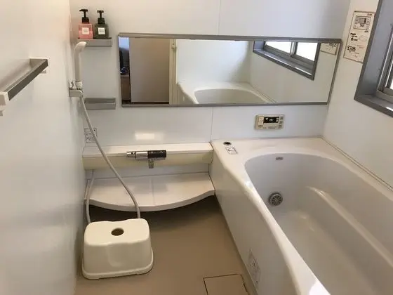 Standard Oda, Sigara İçilmez, Özel Banyo (Shared Toilet, For 3 Persons)