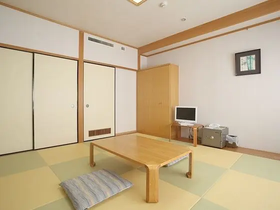 Traditional Oda, Sigara İçilmez (JPN Style for 4 Guests, Restroom, 3F)