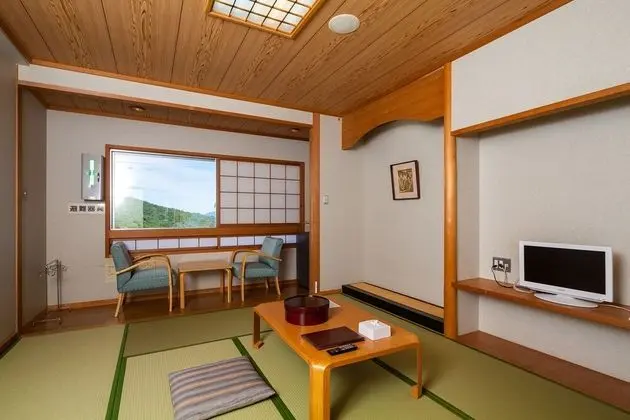Traditional Oda, Sigara İçilmez (JPN Style for 4 Guests, Restroom, 3F)