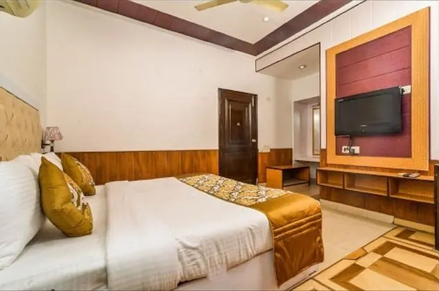 Deluxe Tek Büyük Yataklı Oda