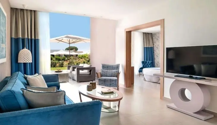 Deluxe Bungalov, 1 Yatak Odası, Havuz Manzaralı (Suite, Private Garden)