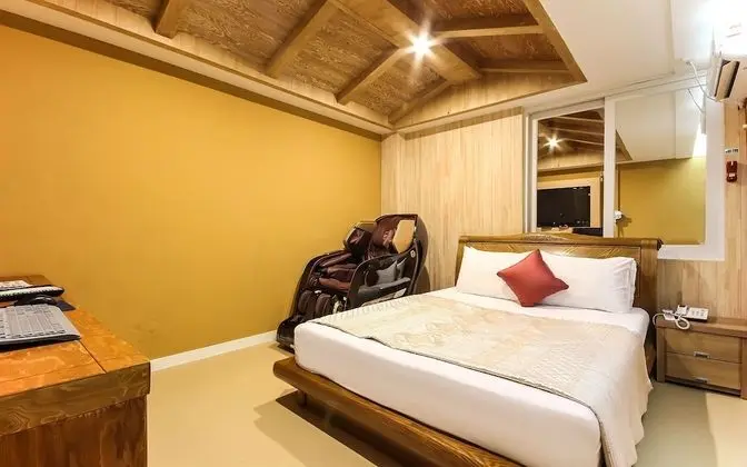 Oda (Hwangto Room)