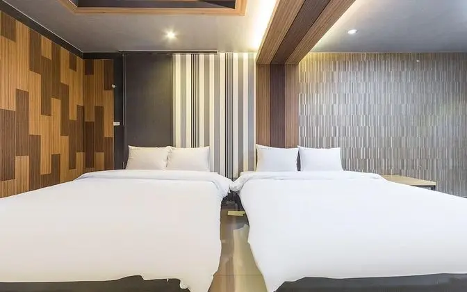 Oda (VIP special room (twin Netflix availa)