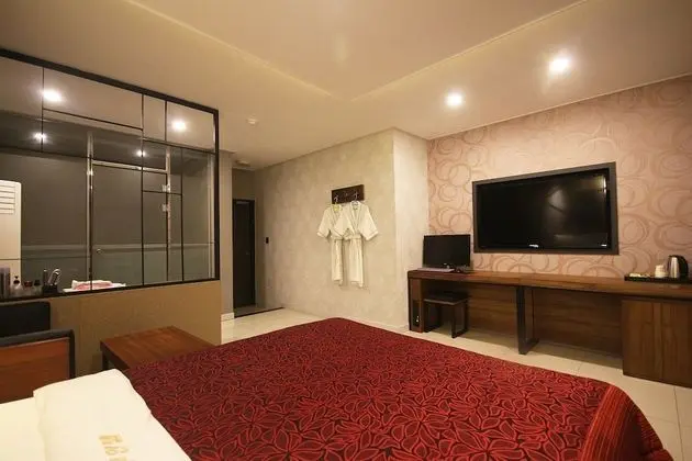 Oda (General room (you can watch YouTube &)