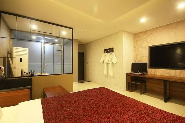Oda (General room (you can watch YouTube &)
