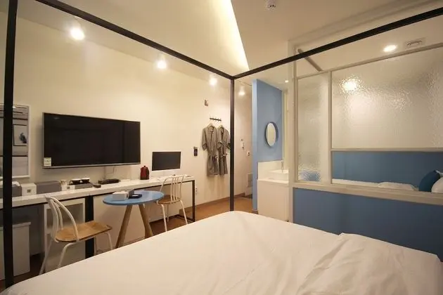 Deluxe Tek Büyük Yataklı Oda, Sigara İçilebilir