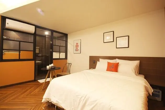 Standard Tek Büyük Yataklı Oda, Sigara İçilebilir