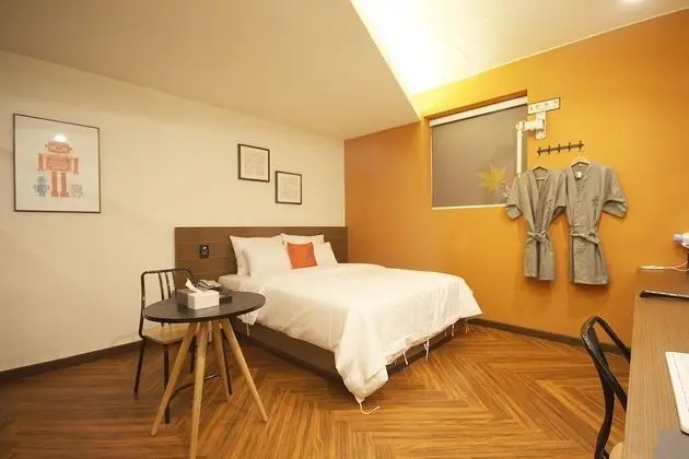 Standard Tek Büyük Yataklı Oda, Sigara İçilebilir