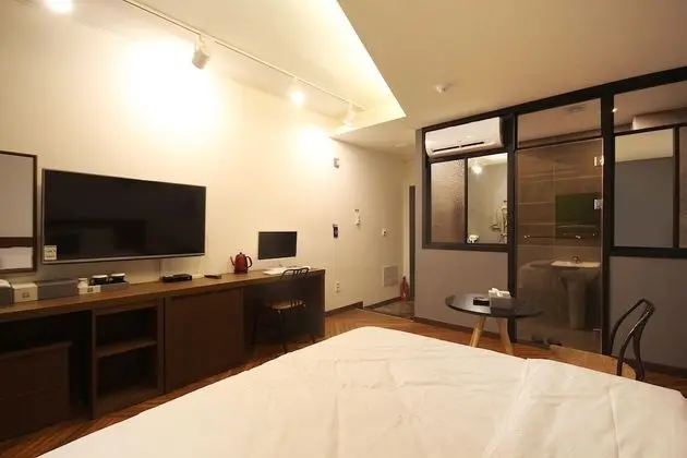 Standard Tek Büyük Yataklı Oda, Sigara İçilebilir