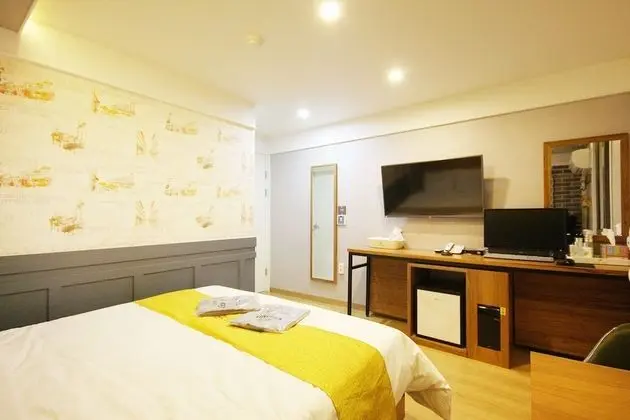 Oda (Standard (Netflix Available))