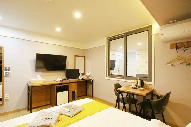 Oda (Standard (Netflix Available))