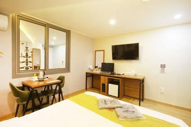 Oda (Standard (Netflix Available))