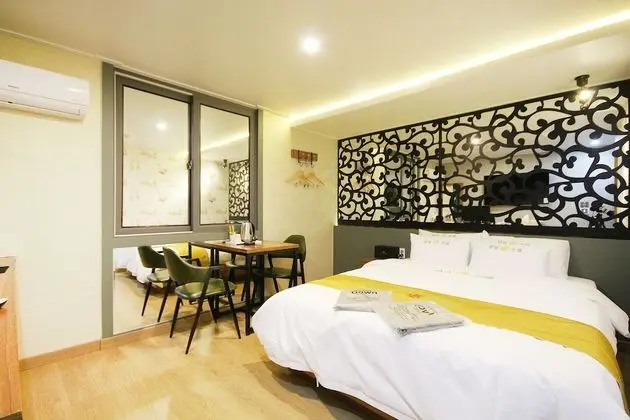 Oda (Standard (Netflix Available))