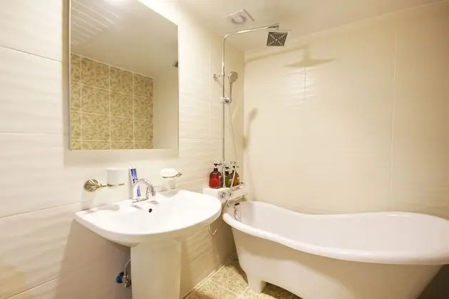 Oda (Standard (Netflix Available))