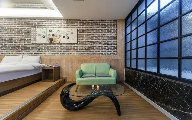 Oda (Drive-in Terrace-Whirlpool Room VIP ()