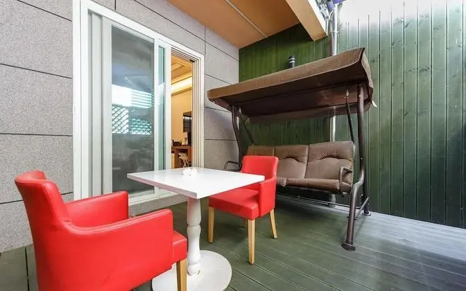 Oda (Drive-in Terrace-Whirlpool Room VIP ()