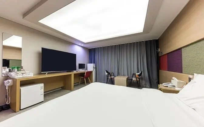 Oda (Dress Styler Room (LG Trom Styler)(Ai)