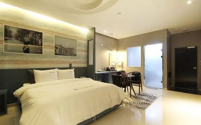 Oda (Standard Room (Netflix Available))