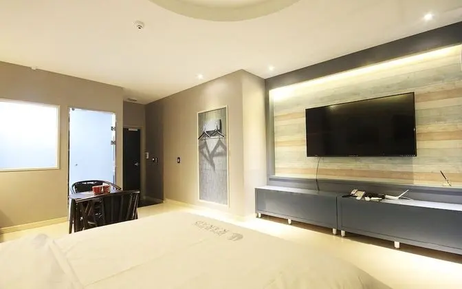 Oda (Standard Room (Netflix Available))