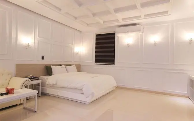 Oda (Standard Room (Netflix Available))