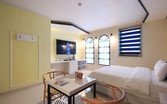 Oda (Standard Room (Netflix Available))