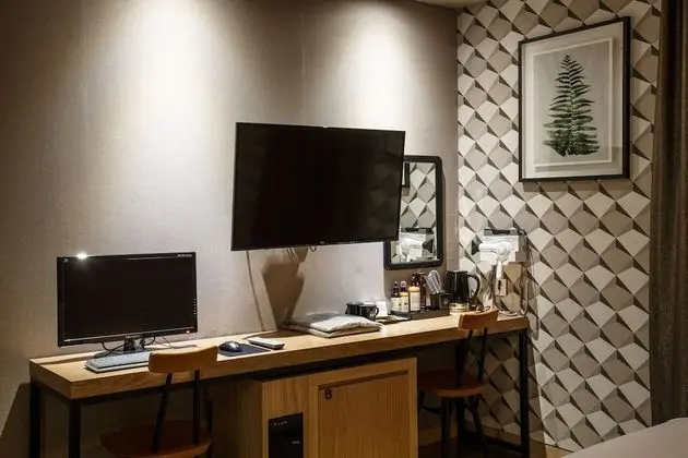 Oda (DELUXE(65inch Netflix PUBG PC))