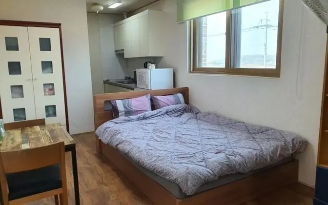 Oda (Wild Flower Room 2)