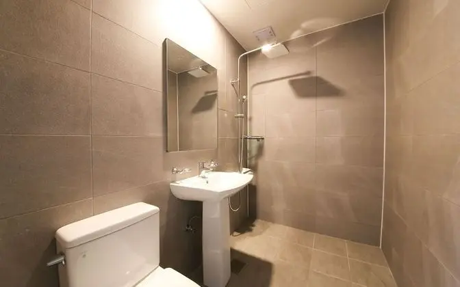 Oda (Ondol (Netflix available))