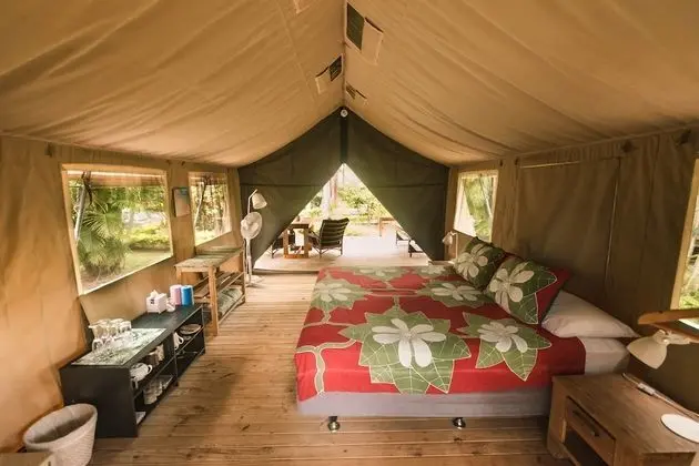 Luxury Tent, Ensuite, Mountain View