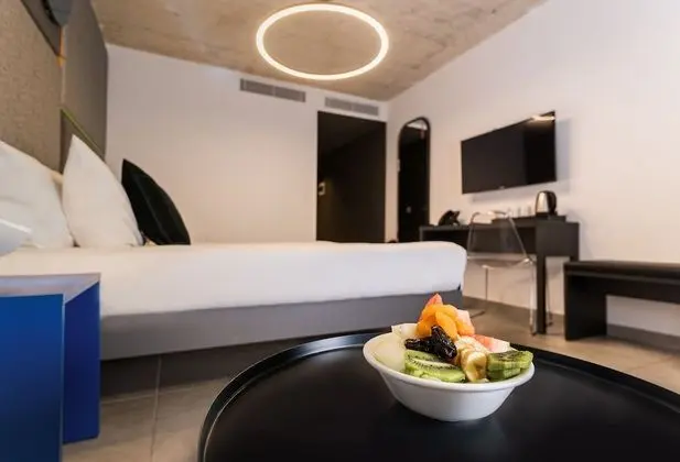 Comfort Tek Büyük veya İki Ayrı Yataklı Oda