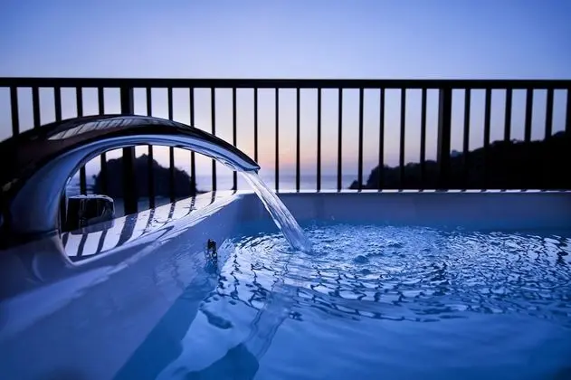 Deluxe İki Ayrı Yataklı Oda, Sigara İçilmez, Okyanus Manzaralı (Open-air bath, 1-3 persons)