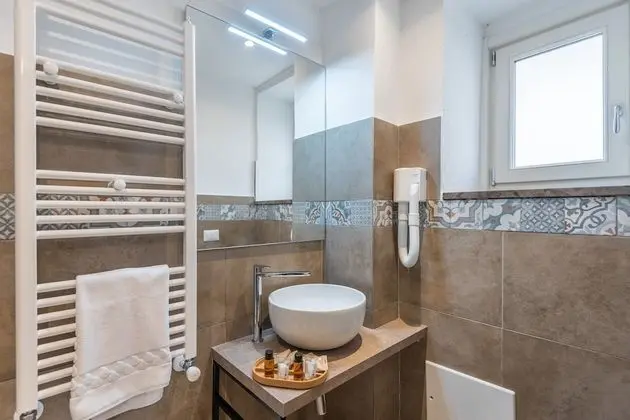 Basic Tek Büyük Yataklı Oda
