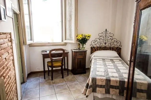 Basic Tek Kişilik Oda, Ortak Banyo