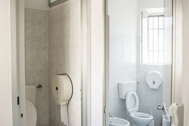 Basic Tek Kişilik Oda, Ortak Banyo