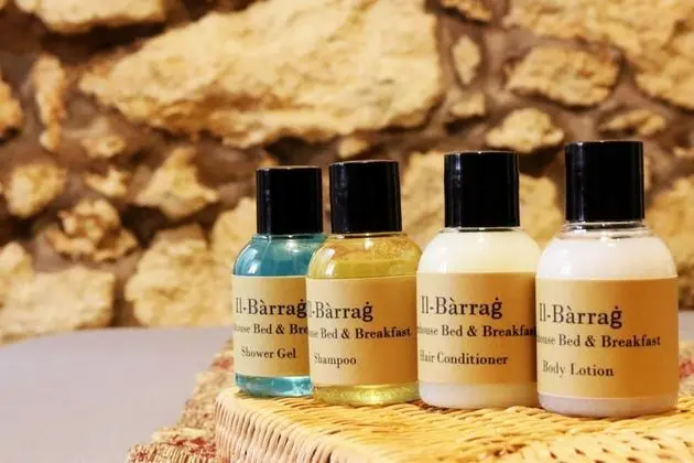 Traditional Tek Büyük Yataklı Oda