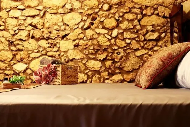Traditional Tek Büyük Yataklı Oda