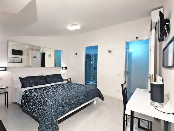 Tek Büyük Yataklı Oda, Balkon
