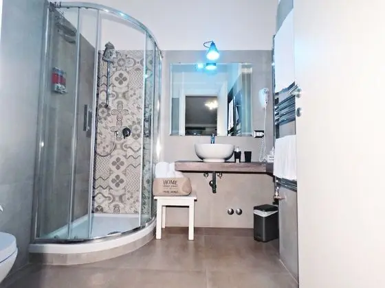 Tek Büyük Yataklı Oda, Balkon