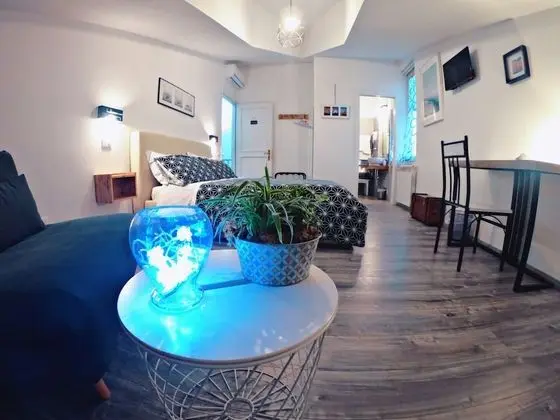 Üç Kişilik Oda