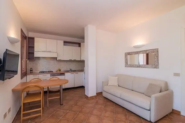 Standard Apart Daire, Birden Çok Yatak, Bahçeli (Il Borgo 2/12 700Mt From The Beach)