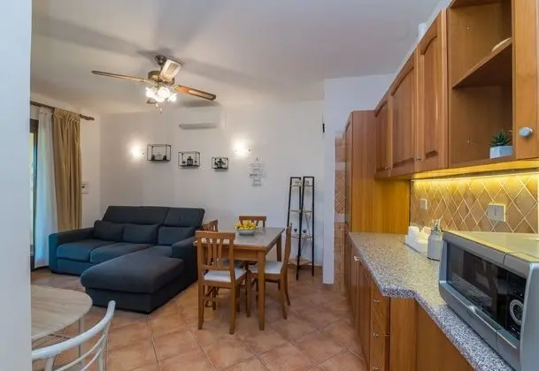 Standard Apart Daire, Birden Çok Yatak, Bahçeli (Il Borgo B/3 700Mt From The Beach)